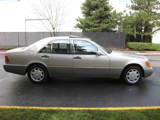 1993 Mercedes-Benz 300SE