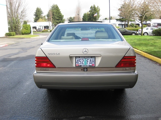 1993 Mercedes-Benz 300SE   - Photo 4 - Portland, OR 97217