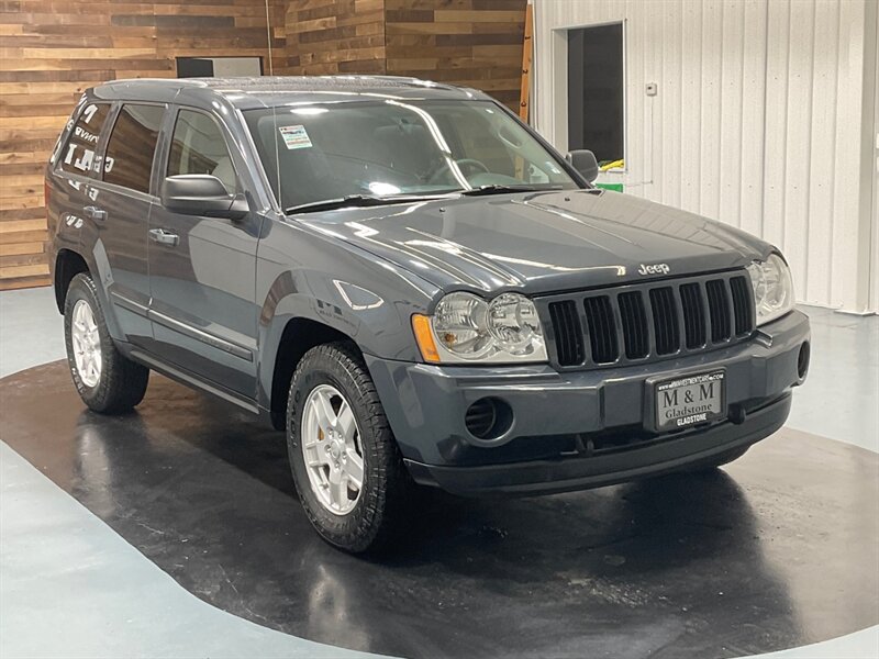 2007 Jeep Grand Cherokee Laredo 4X4 / 4.7L V8 / LOCAL / 90K MILES   - Photo 2 - Gladstone, OR 97027