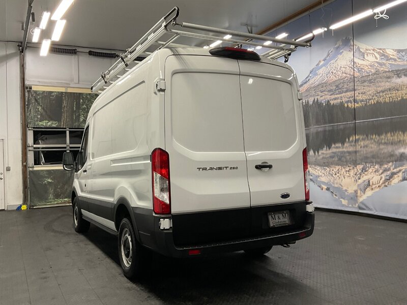 2020 Ford Transit CARGO VAN 250 / 3.5L V6 / 6,000 MILES  1-OWNER LOCAL VAN / LEATHER SEATS / SWB MEDIUM ROOF / ROOF RACK / CLEAN - Photo 7 - Gladstone, OR 97027