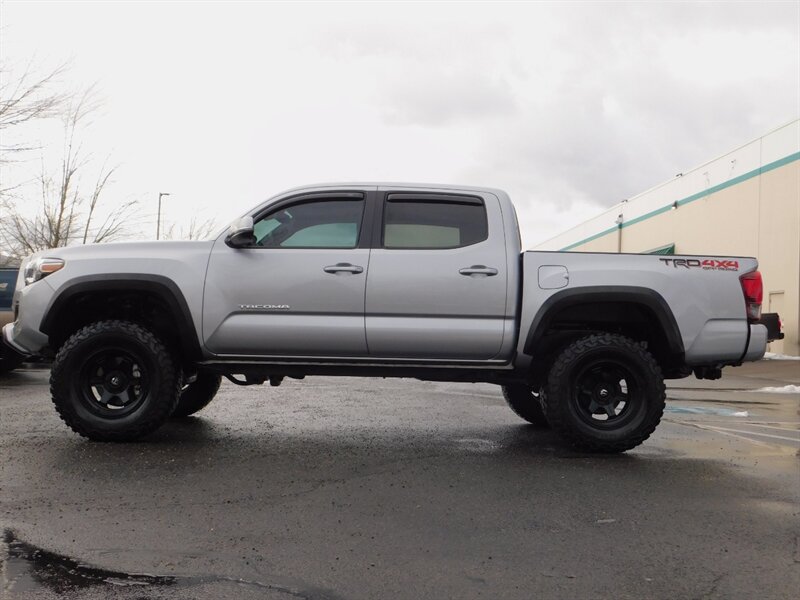 2019 Toyota Tacoma TRD Off-Road 4X4 / 6-SPEED / LIFTED / 22,000 MILES   - Photo 3 - Portland, OR 97217