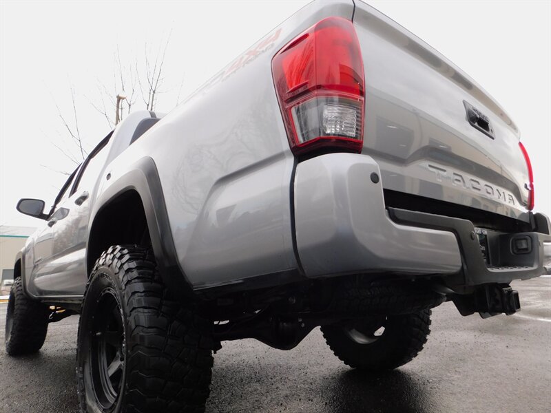 2019 Toyota Tacoma TRD Off-Road 4X4 / 6-SPEED / LIFTED / 22,000 MILES   - Photo 27 - Portland, OR 97217