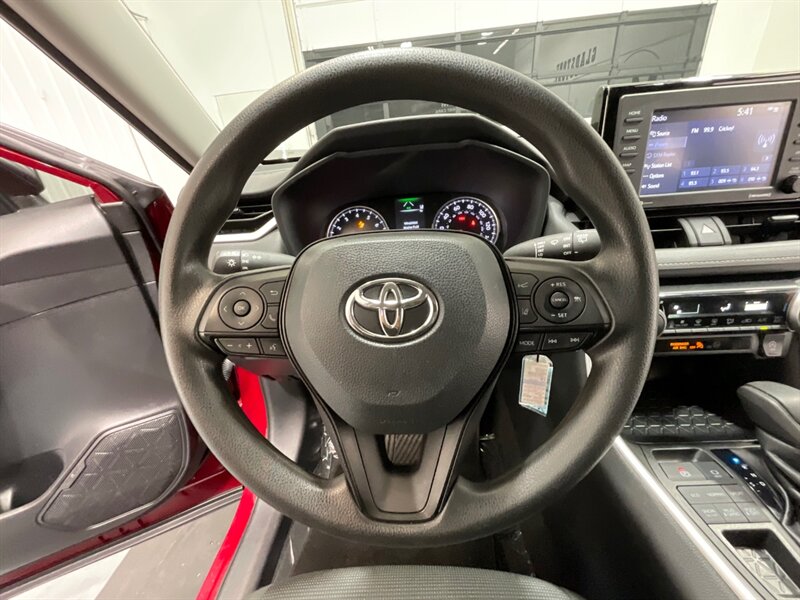 2022 Toyota RAV4 LE Sport Utility AWD / LOCAL SUV /  21,000 MILES  / Rear View Camera - Photo 22 - Gladstone, OR 97027