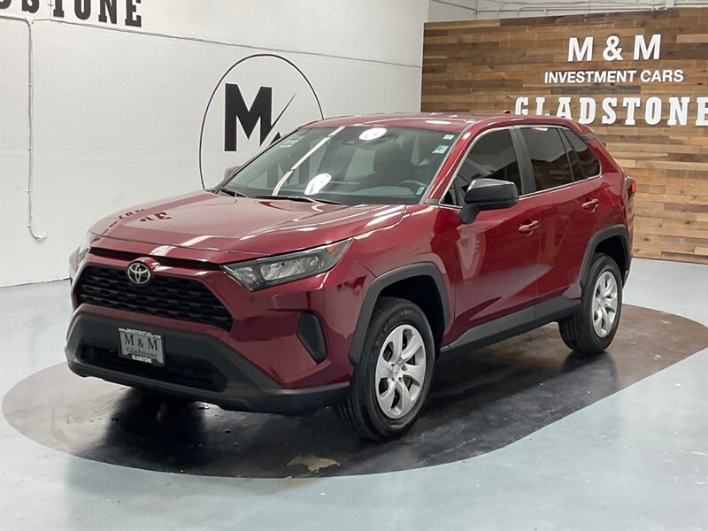 2022 Toyota RAV4 LE Sport Utility AWD / LOCAL SUV /  21,000 MILES  / Rear View Camera - Photo 1 - Gladstone, OR 97027