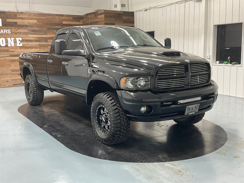 2005 Dodge Ram 2500 Laramie / 5.9L CUMMINS / 6 SPEED /  137,000 MILE  / LEATHER / LONG BED / RUST FREE - Photo 2 - Gladstone, OR 97027