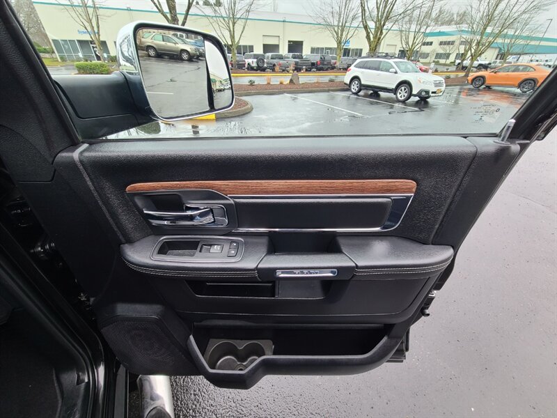 2018 RAM Ram Pickup 3500 Laramie  / 6.7L CUMMINS Turbo / Every Factory Upgrade / Ventilated Leather / LOCAL TRADE / LIKE NEW - Photo 46 - Portland, OR 97217