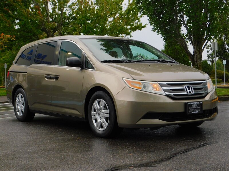 2012 Honda Odyssey MiniVan / 7-passenger / Captain Chairs / 116K MLS