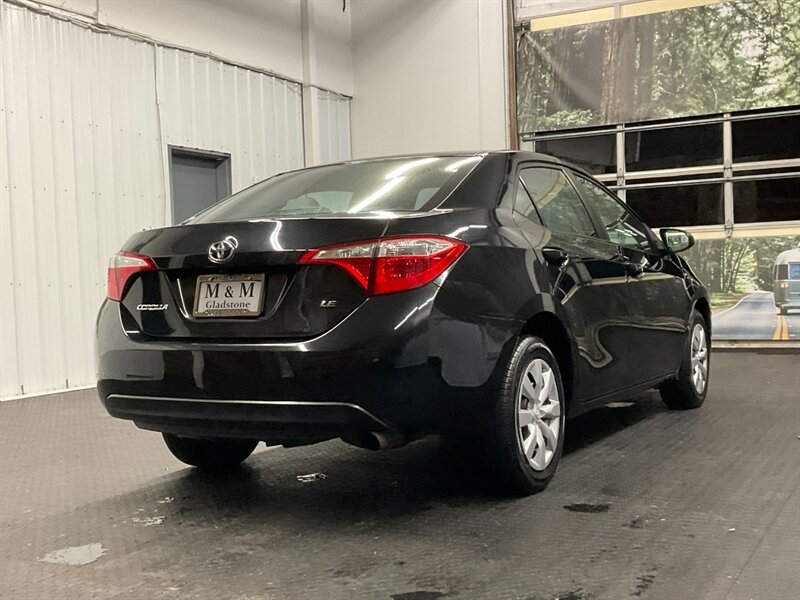 2014 Toyota Corolla LE Plus Sedan / Backup Camera / BRAND NEW TIRES   - Photo 8 - Gladstone, OR 97027