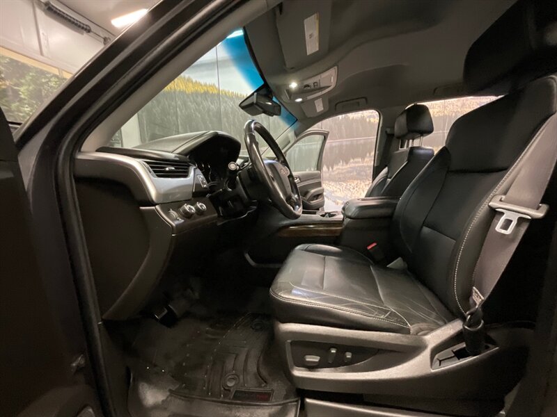 2017 Chevrolet Suburban LT 1500 4X4 / 3RD ROW SEAT / 1-OWNER / CLEAN   - Photo 13 - Gladstone, OR 97027