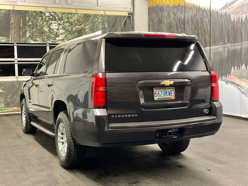 2017 Chevrolet Suburban LT 1500 4X4 / 3RD ROW SEAT / 1-OWNER / CLEAN   - Photo 7 - Gladstone, OR 97027