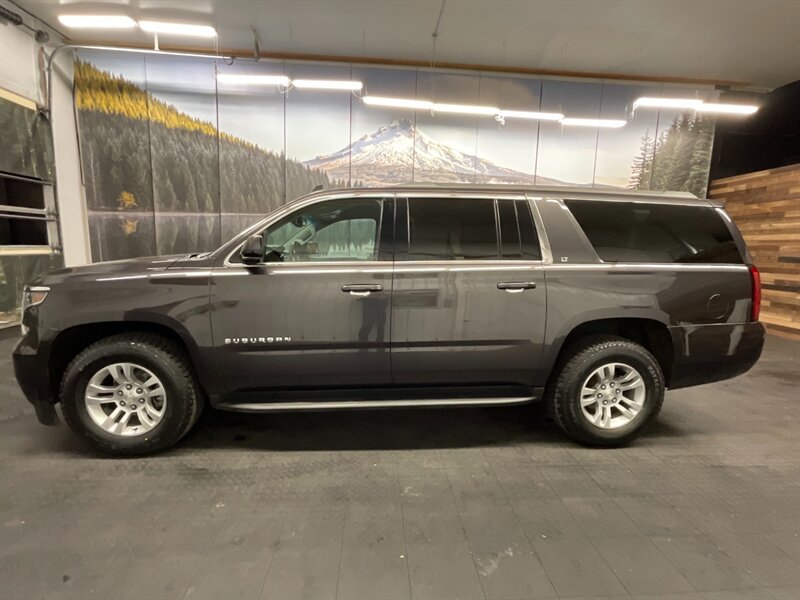 2017 Chevrolet Suburban LT 1500 4X4 / 3RD ROW SEAT / 1-OWNER / CLEAN   - Photo 3 - Gladstone, OR 97027