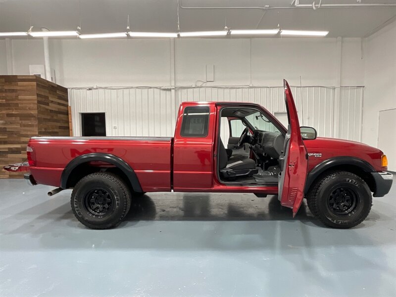 2005 Ford Ranger XLT Super Cab 4X4 / 4.0L V6 / 5-SPEED / 94K MILES  / LOCAL TRUCK w. ZERO RUST - Photo 36 - Gladstone, OR 97027