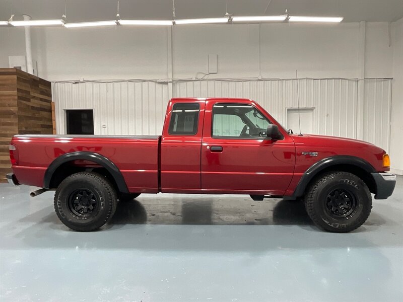 2005 Ford Ranger XLT Super Cab 4X4 / 4.0L V6 / 5-SPEED / 94K MILES  / LOCAL TRUCK w. ZERO RUST - Photo 4 - Gladstone, OR 97027