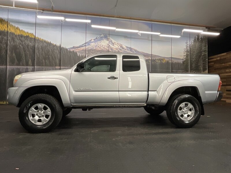 2005 Toyota Tacoma SR5 Access Cab 4X4 /   - Photo 3 - Gladstone, OR 97027