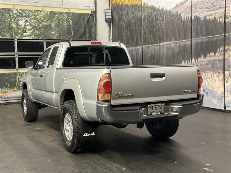 2005 Toyota Tacoma SR5 Access Cab 4X4 /   - Photo 8 - Gladstone, OR 97027