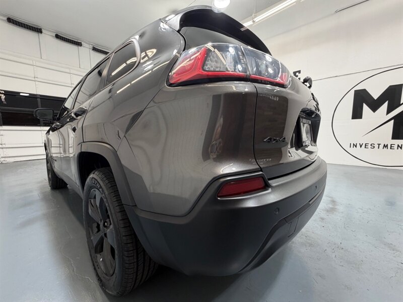 2021 Jeep Cherokee Altitude AWD / 1 OWNER / LEATHER / ONLY 38K MILES / NEW TIRES / LOCEL RUST FREE - Photo 51 - Gladstone, OR 97027