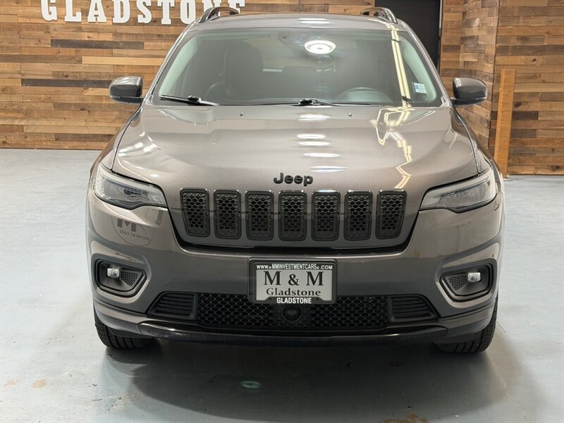 2021 Jeep Cherokee Altitude AWD / 1 OWNER / LEATHER / ONLY 38K MILES / NEW TIRES / LOCEL RUST FREE - Photo 7 - Gladstone, OR 97027