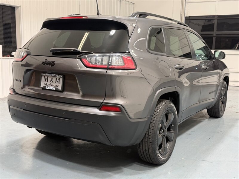 2021 Jeep Cherokee Altitude AWD / 1 OWNER / LEATHER / ONLY 38K MILES / NEW TIRES / LOCEL RUST FREE - Photo 6 - Gladstone, OR 97027