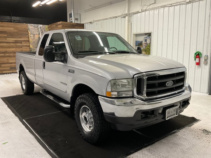 2002 Ford F-250 XLT 4X4 / 7.3L DIESEL / 1-OWNER / 45,000 MILES  / RUST FREE / LONG BED - Photo 2 - Gladstone, OR 97027