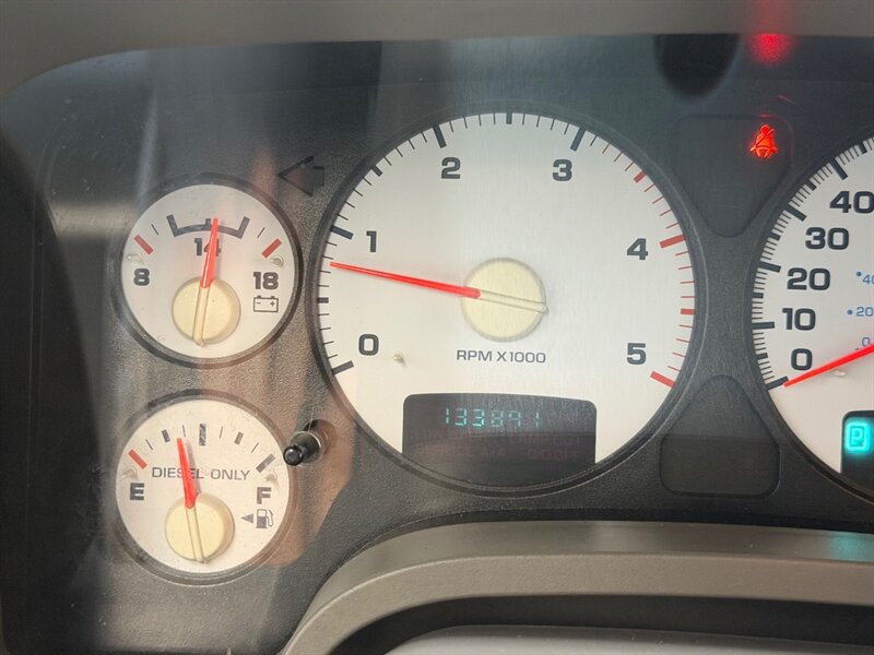 2003 Dodge Ram 2500 SLT Quad Cab 4X4/ 5.9L DIESEL/ NEW TIRES / 1-OWNER / LOCAL RUST FREE / ONLY 133K MILES - Photo 20 - Gladstone, OR 97027