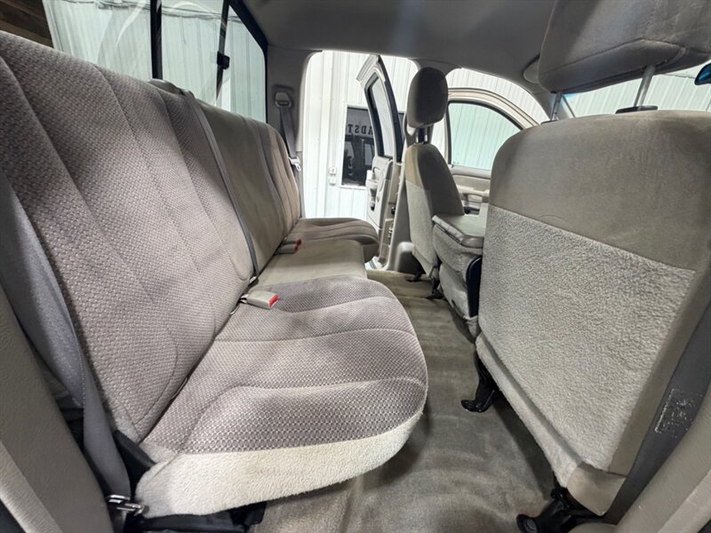 2003 Dodge Ram 2500 SLT Quad Cab 4X4/ 5.9L DIESEL/ NEW TIRES / 1-OWNER / LOCAL RUST FREE / ONLY 133K MILES - Photo 14 - Gladstone, OR 97027