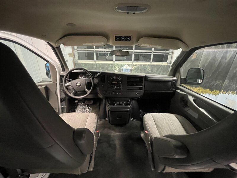 2013 Chevrolet Express 3500 CARGO VAN / 6.0L V8 / 1-TON / Excel Cond   - Photo 17 - Gladstone, OR 97027