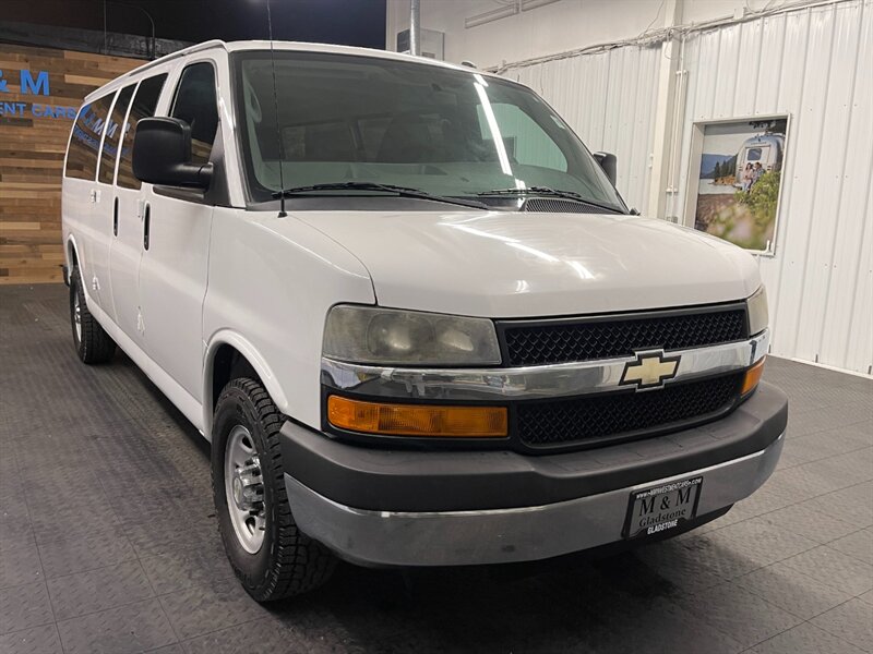 2013 Chevrolet Express 3500 CARGO VAN / 6.0L V8 / 1-TON / Excel Cond   - Photo 2 - Gladstone, OR 97027