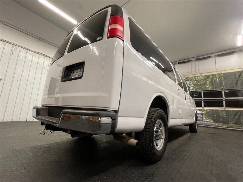 2013 Chevrolet Express 3500 CARGO VAN / 6.0L V8 / 1-TON / Excel Cond   - Photo 11 - Gladstone, OR 97027