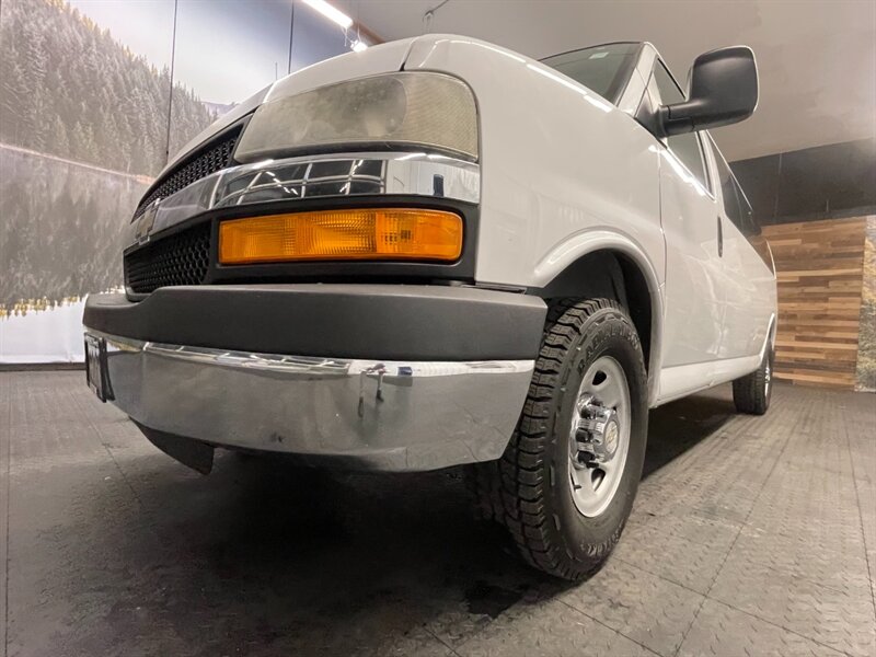 2013 Chevrolet Express 3500 CARGO VAN / 6.0L V8 / 1-TON / Excel Cond   - Photo 9 - Gladstone, OR 97027