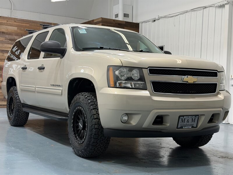 2009 Chevrolet Suburban LS 2500 4X4 6.0L V8 /3RD ROW SEAT / NEW WHEELS /ZERO RUST / 9-PASSENGER - Photo 56 - Gladstone, OR 97027