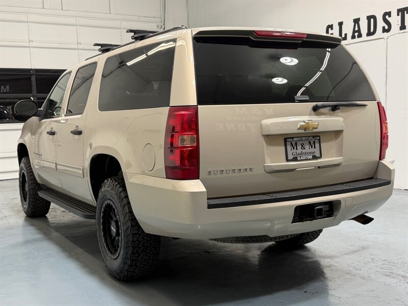 2009 Chevrolet Suburban LS 2500 4X4 6.0L V8 /3RD ROW SEAT / NEW WHEELS /ZERO RUST / 9-PASSENGER - Photo 7 - Gladstone, OR 97027