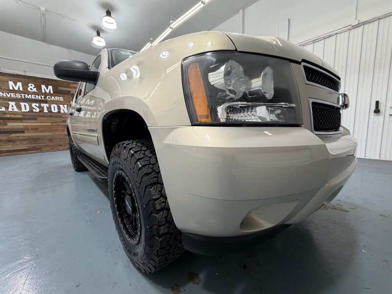 2009 Chevrolet Suburban LS 2500 4X4 6.0L V8 /3RD ROW SEAT / NEW WHEELS /ZERO RUST / 9-PASSENGER - Photo 51 - Gladstone, OR 97027