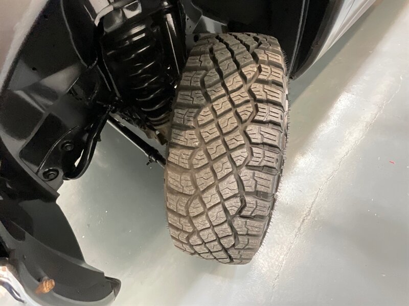 2017 RAM 3500 Tradesman Crew Cab 4X4 / 6.7L DIESEL / 1-OWNER  / LONG BED / NEW TIRES/ ZERO RUST - Photo 24 - Gladstone, OR 97027