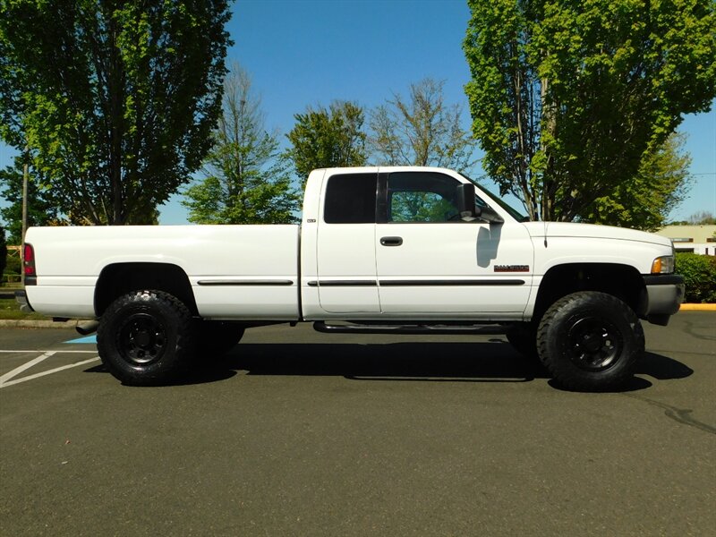 1999 Dodge Ram 2500 4dr Laramie SLT 5.9L Cummins Diesel / 4X4 CLEAN   - Photo 4 - Portland, OR 97217