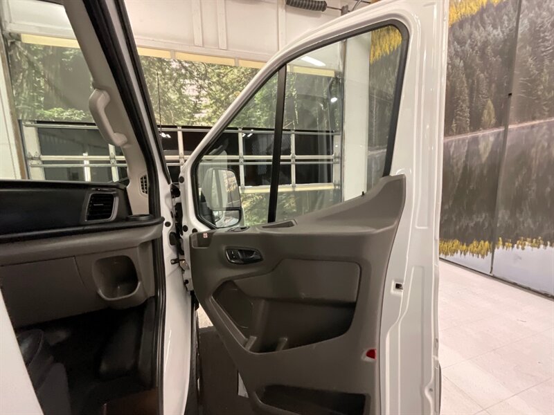 2020 Ford Transit 250 CARGO VAN / 3.5L V6 EcoBoost / LWB Medium Roof  / 1-OWNER / Leather / Backup Camera / NEW SET OF TIRES / 36,000 MILES - Photo 32 - Gladstone, OR 97027