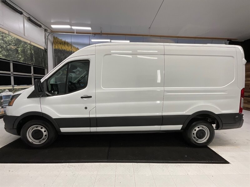 2020 Ford Transit 250 CARGO VAN / 3.5L V6 EcoBoost / LWB Medium Roof  / 1-OWNER / Leather / Backup Camera / NEW SET OF TIRES / 36,000 MILES - Photo 3 - Gladstone, OR 97027