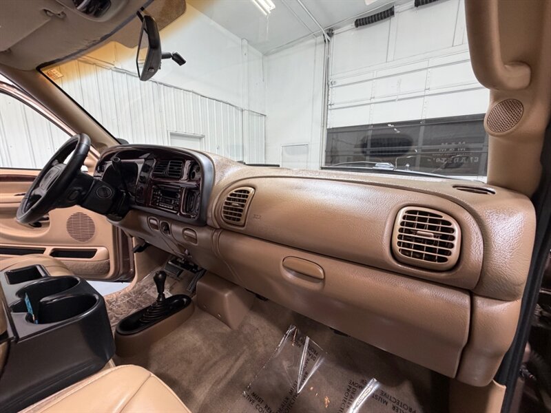 2001 Dodge Ram 2500 Laramie 4X4 5.9L CUMMINS DIESEL/1-OWNER /58K MILES /ZERO RUST / NO MODIFICATION /Leather Seats - Photo 36 - Gladstone, OR 97027