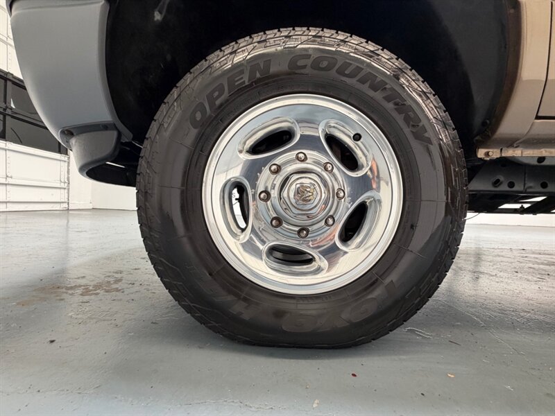 2001 Dodge Ram 2500 Laramie 4X4 5.9L CUMMINS DIESEL/1-OWNER /58K MILES /ZERO RUST / NO MODIFICATION /Leather Seats - Photo 23 - Gladstone, OR 97027