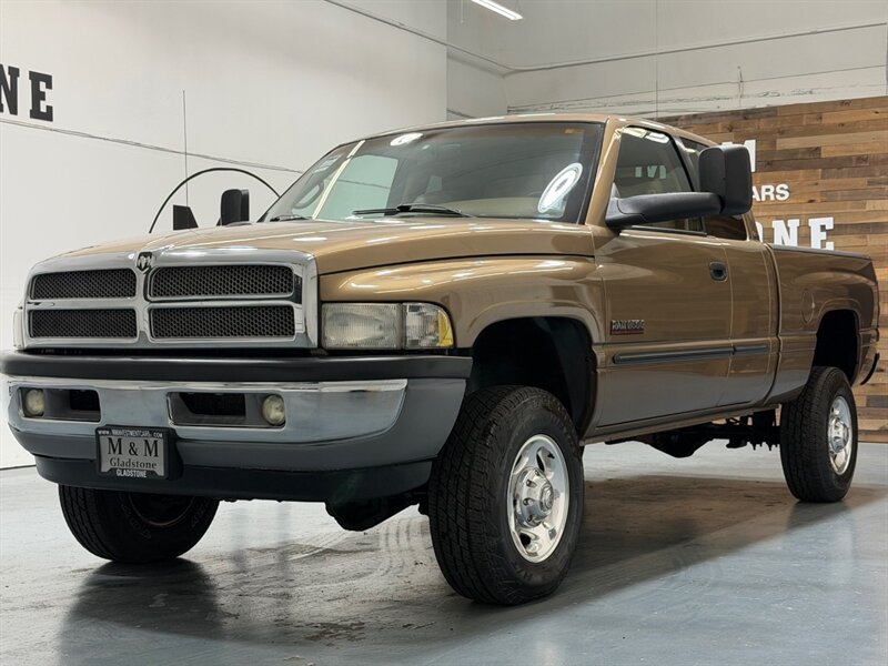 2001 Dodge Ram 2500 Laramie 4X4 5.9L CUMMINS DIESEL/1-OWNER /58K MILES /ZERO RUST / NO MODIFICATION /Leather Seats - Photo 56 - Gladstone, OR 97027