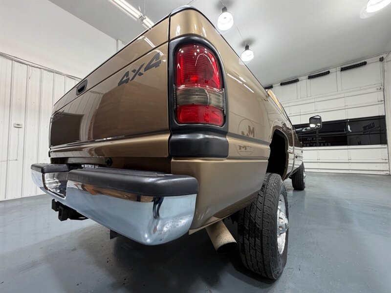2001 Dodge Ram 2500 Laramie 4X4 5.9L CUMMINS DIESEL/1-OWNER /58K MILES /ZERO RUST / NO MODIFICATION /Leather Seats - Photo 54 - Gladstone, OR 97027
