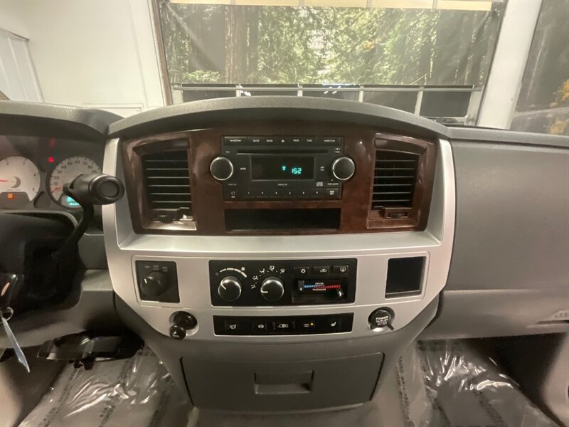 2008 Dodge Ram 2500 Laramie Quad Cab 4X4 / 6.7L DIESEL / 1-OWNER  / Leather & Heated seats / LOCAL TRUCK / RUST FREE / 112,000 MILES - Photo 36 - Gladstone, OR 97027