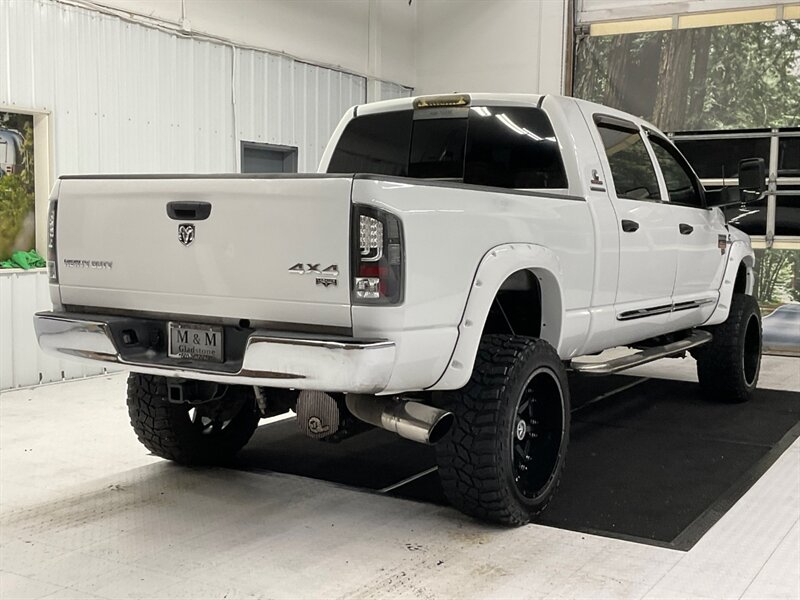 2006 Dodge Ram 2500 4x4 Laramie MEGCAB / 5.9L DIESEL / 6-SPEED MANUAL  /LOCAL TRUCK / RUST FREE / LIFTED W. 35 " MUD TIRES & 22 " WHEELS / Leather , DVD , Heated Seats / SHARP & CLEAN !! - Photo 8 - Gladstone, OR 97027