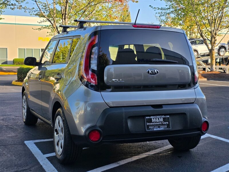 2015 Kia Soul WAGON / 4-CYL 1.6L / 6-SPEED MANUAL / 87,000 MILES  / FRESH LICAL TRADE-IN / LOW MILES - Photo 7 - Portland, OR 97217