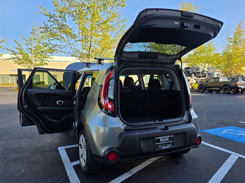 2015 Kia Soul WAGON / 4-CYL 1.6L / 6-SPEED MANUAL / 87,000 MILES  / FRESH LICAL TRADE-IN / LOW MILES - Photo 27 - Portland, OR 97217
