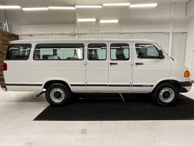 2001 Dodge Ram Van 3500 Maxi 15-Passeneger /5.9L V8/ ONLY 49,000 MILE  / BRAND NEW TIRES / Excel Condition - Photo 4 - Gladstone, OR 97027