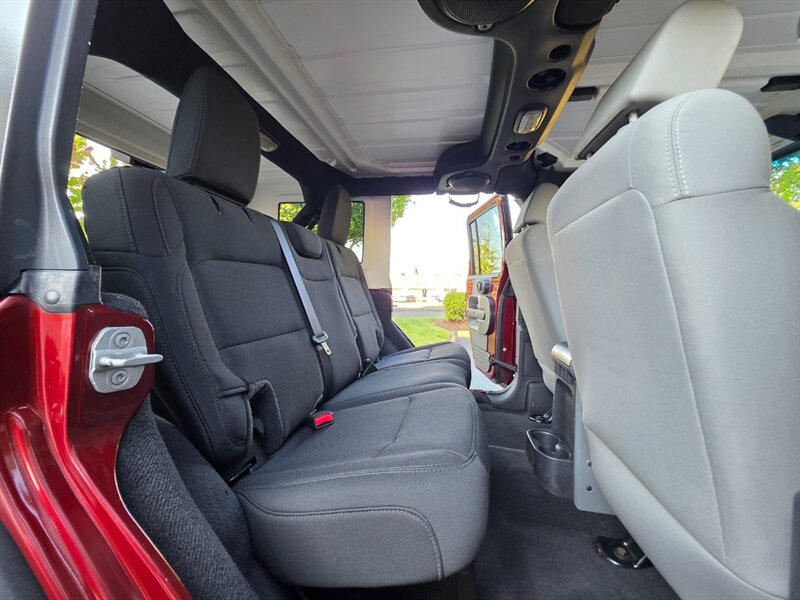 2008 Jeep Wrangler Unlimited X / FRESH TRADE-IN - Photo 16 - Portland, OR 97217