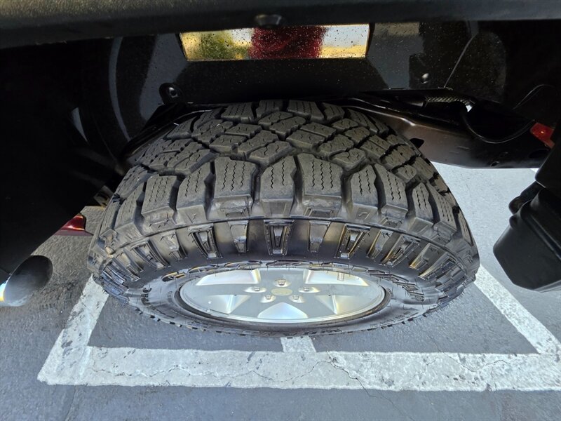 2008 Jeep Wrangler Unlimited X / FRESH TRADE-IN - Photo 22 - Portland, OR 97217