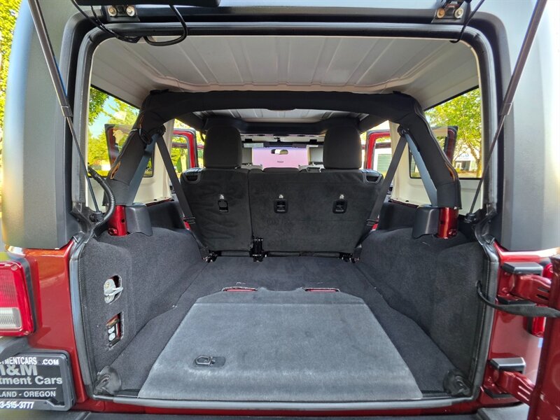 2008 Jeep Wrangler Unlimited X / FRESH TRADE-IN - Photo 32 - Portland, OR 97217