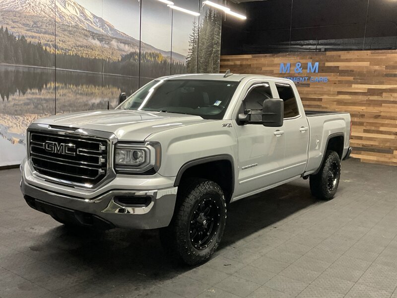 2017 GMC Sierra 1500 SLE Double Cab 4X4 / Z71 OFF RD /NEW WHEELS & TIRE  6.5FT BED / Backup Camera / 5.3L V8 / SHARP & CLEAN !! - Photo 1 - Gladstone, OR 97027