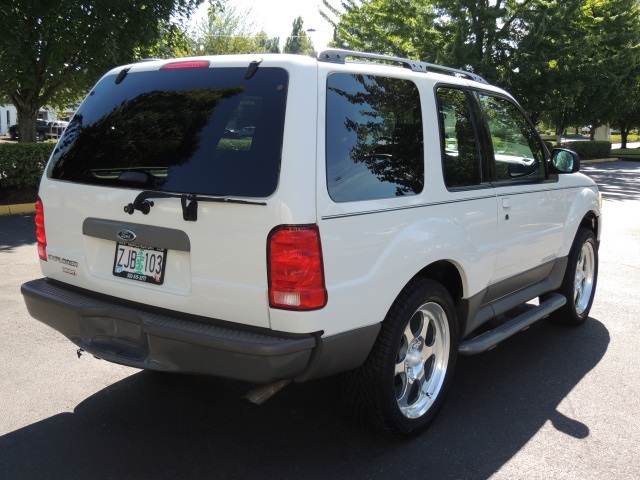 2001 Ford Explorer Sport 2DR / 4X4 / 6Cyl / ONLY 89K MILES   - Photo 8 - Portland, OR 97217